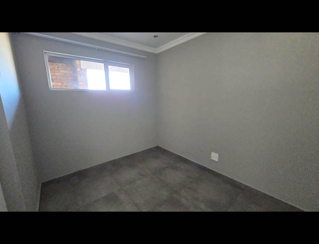 2 BEDROOM SECTIONAL TITLE FOR SALE IN NORTON SMALL FARMS